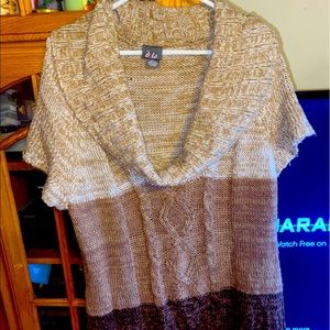 Dots cowlneck beige to brown fade